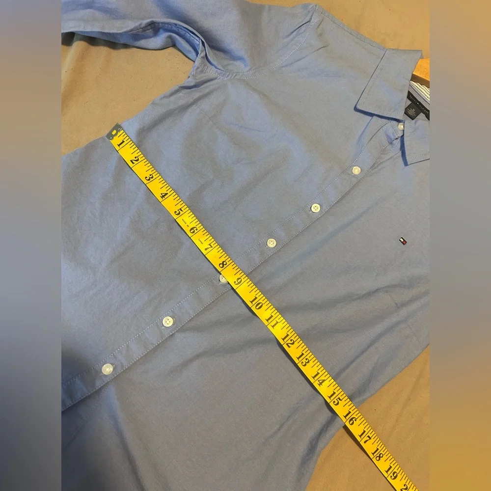 Tommy Hilfiger Classic Chambray Blue 100% Cotton Button Down Size M Office - Picture 11 of 13
